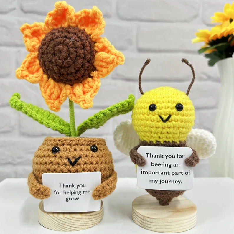 Custom Cute Handmade Crochet Bee with Sunflower Cute Thank you Gift Set