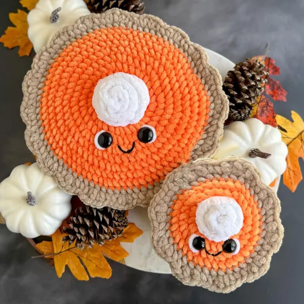 Big and Mini Pumpkin Pie with Whipped Cream Crochet Toys